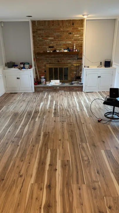 Variegated brown and cream plank flooring