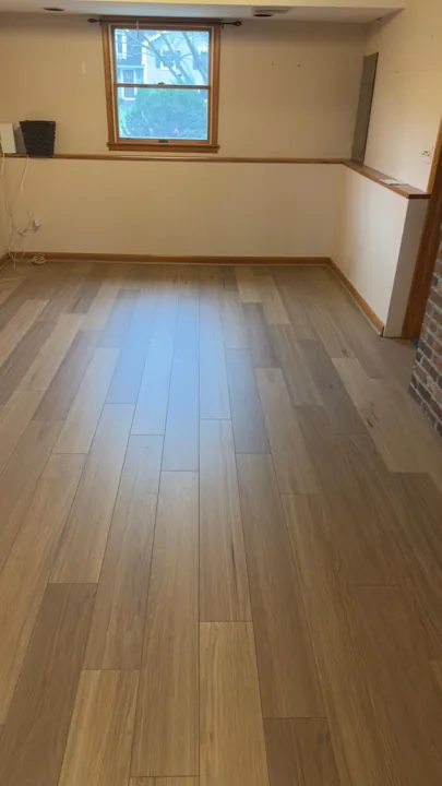 Light varied-tone flooring and room preparation